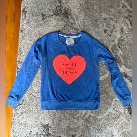 Victoria’s Secret Angel sweater - Picture 1 of 4